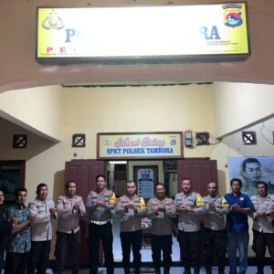 Lawatan Kerja di Polsek Tambora, Kapolres Bima Kabupaten:Warning Jauhi Narkoba dan Selalu Dekat Dengan Masyarakat